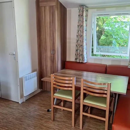 مكان تخييم Mobil-home Familial - 6 Pers. - Api-1-52-2916 روكامادور